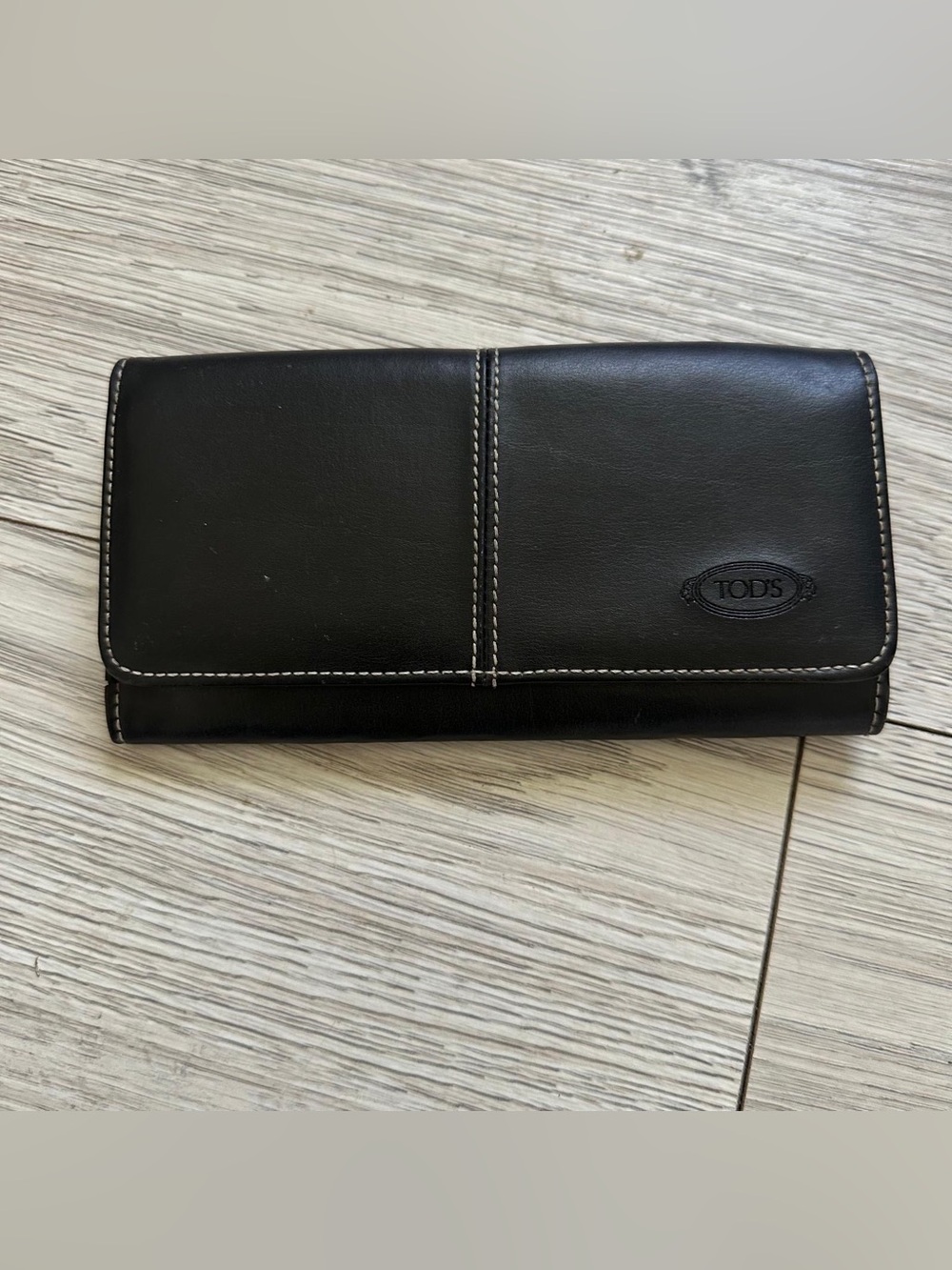 TOD'S Black Leather Men's Wallet with Contrast Stitching